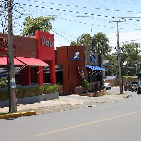 Hotel Aloha Managua Esterno foto