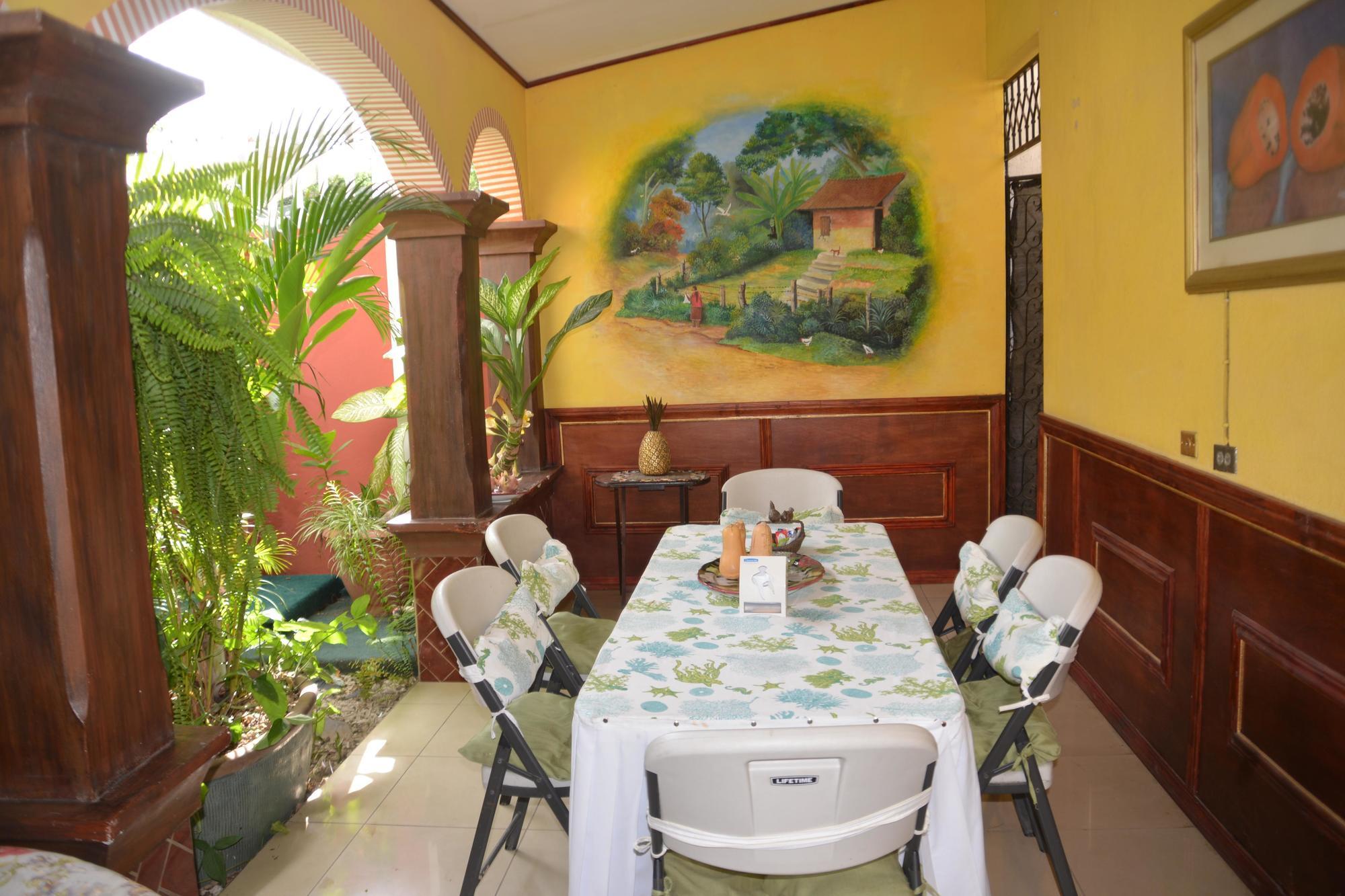 Hotel Aloha Managua Esterno foto