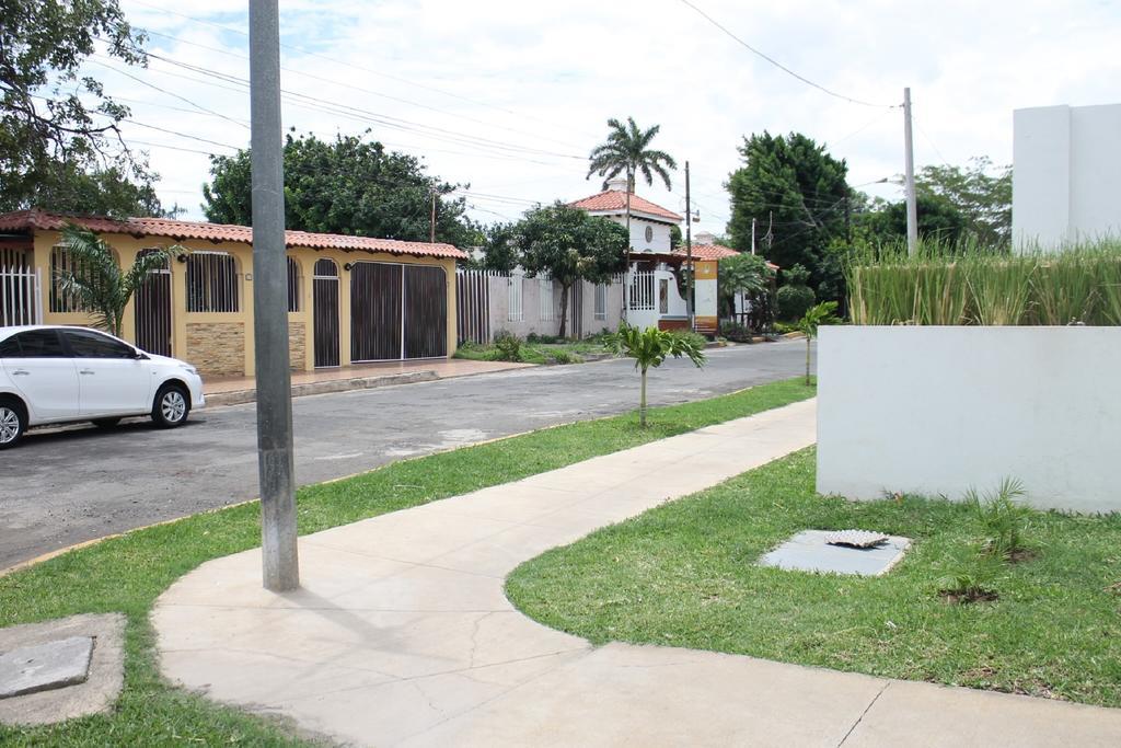 Hotel Aloha Managua Esterno foto
